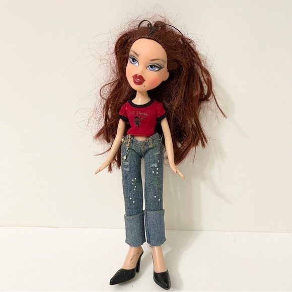 Bratz Doll Roxxi Twin MGA Doll - Picture 14 of 16